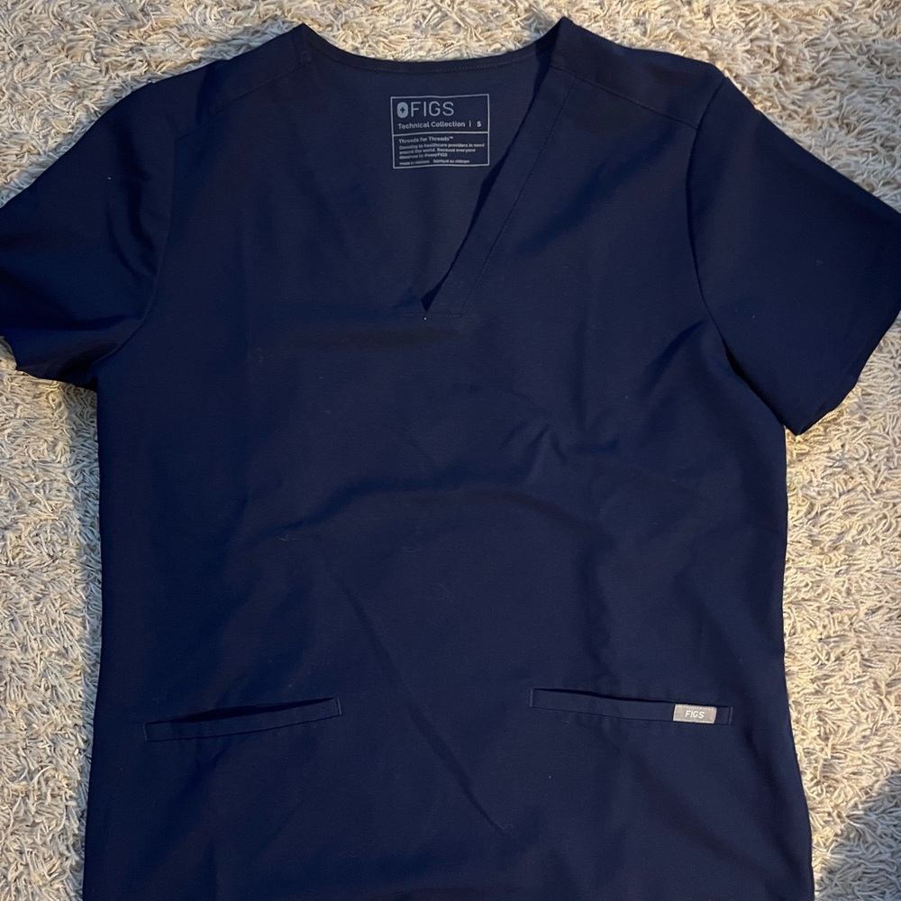 Figs women scrub top